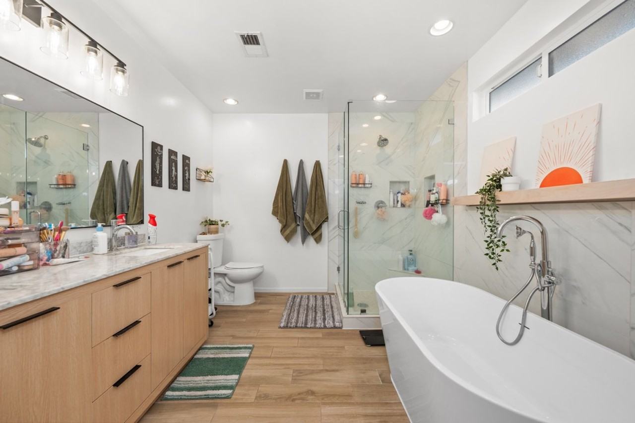 4711 59th St - Photo 5 of 32