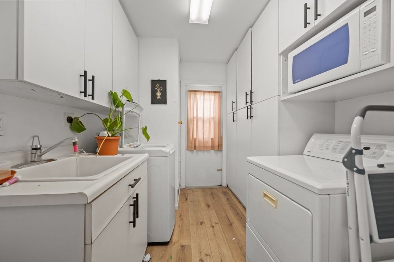 4711 59th St - Photo 5 of 31