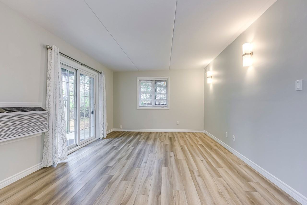 264 Alma St - Photo 3 of 10