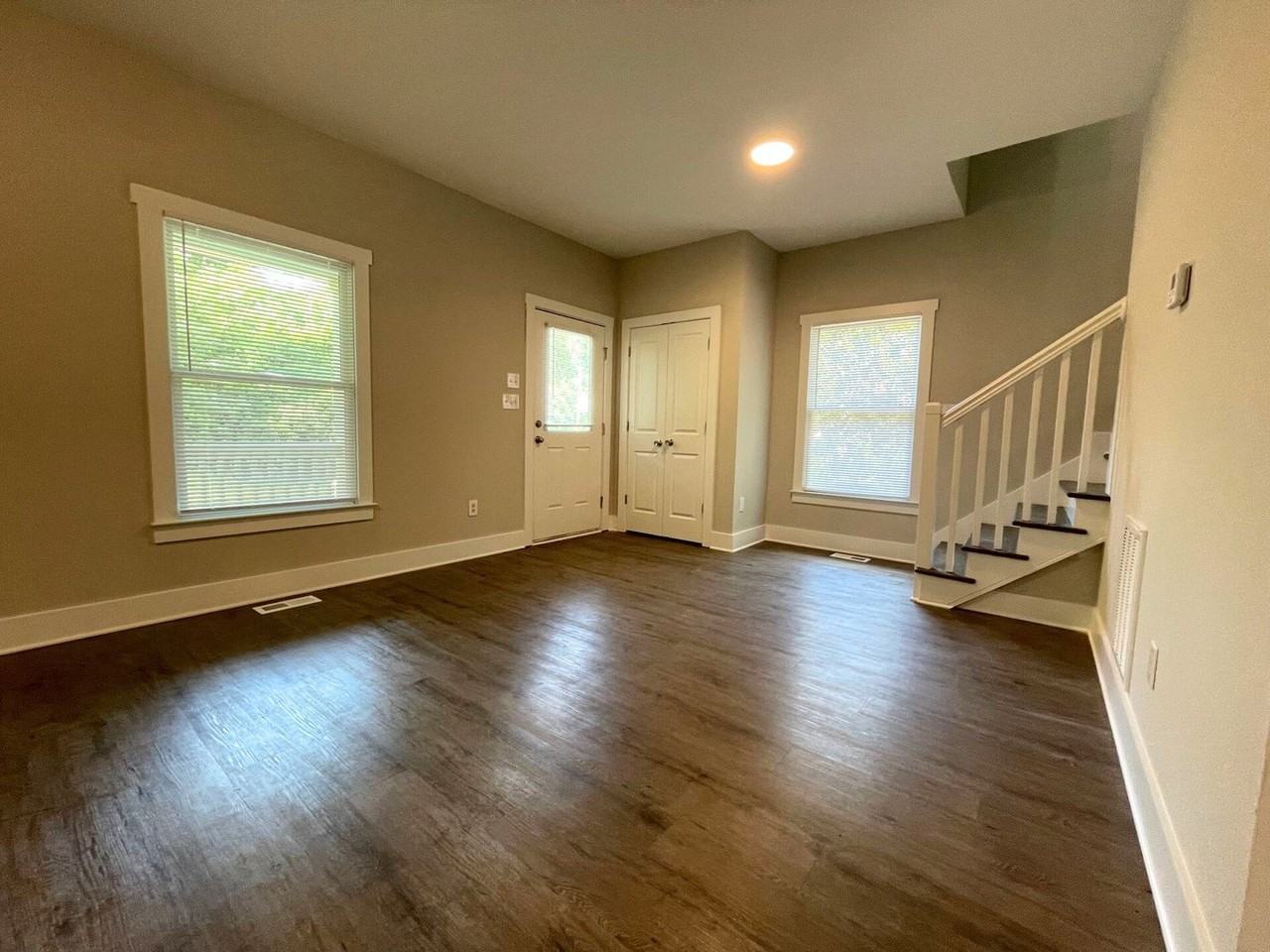 440 Athens Avenue - Photo 3 of 14