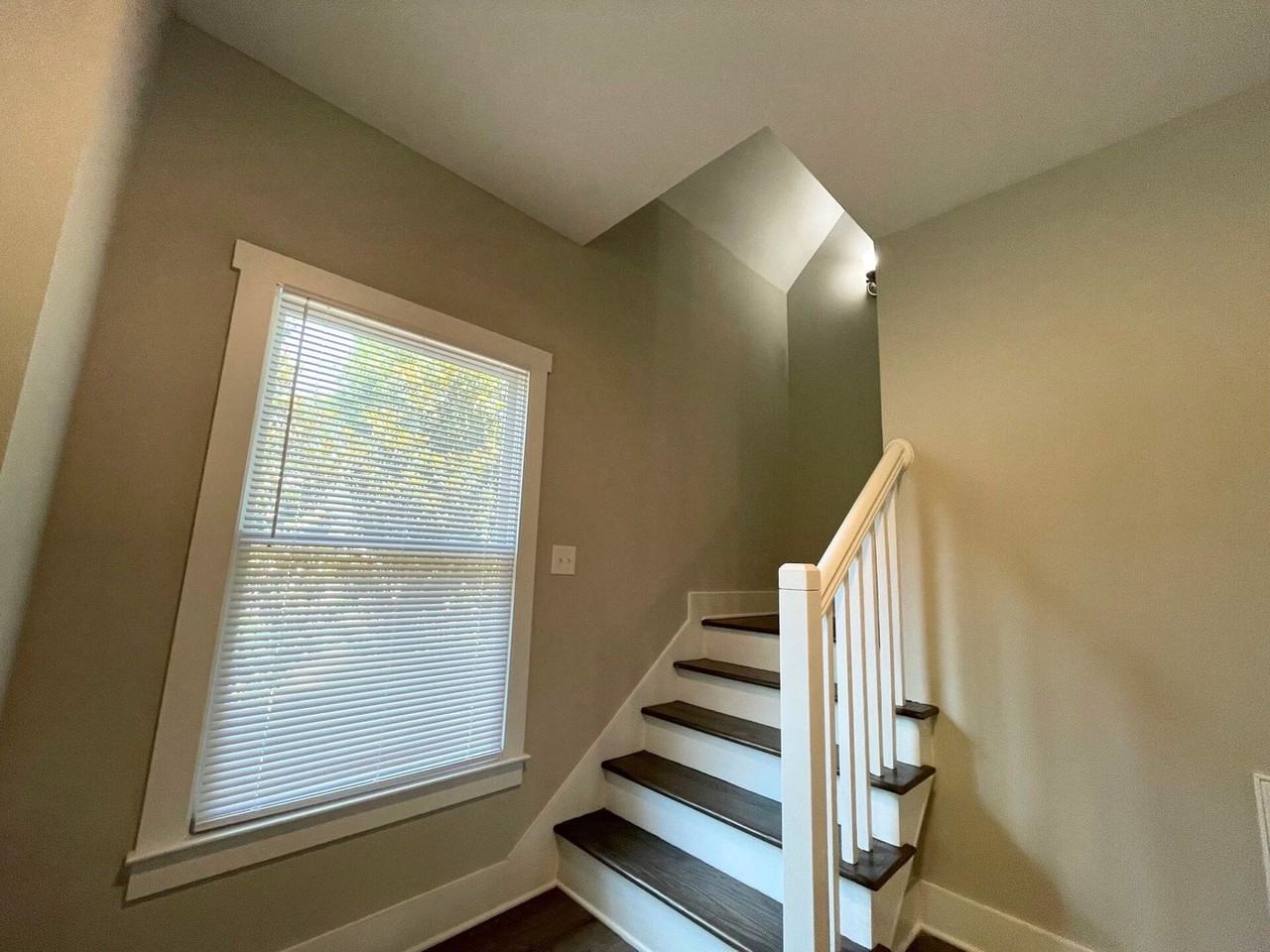 440 Athens Avenue - Photo 5 of 14