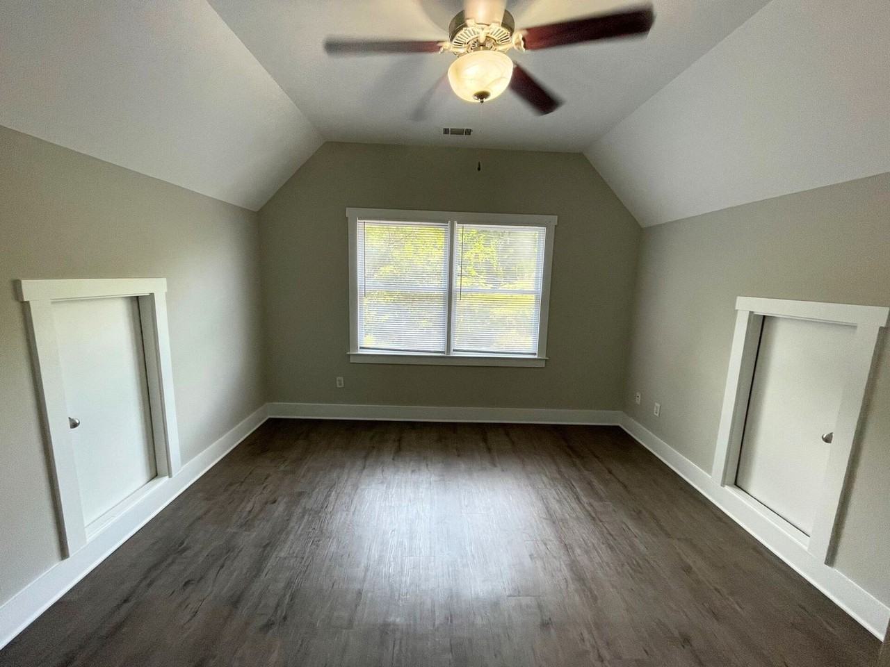 440 Athens Avenue - Photo 6 of 14