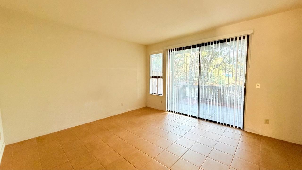 15 Invincible Court - Photo 2 of 30