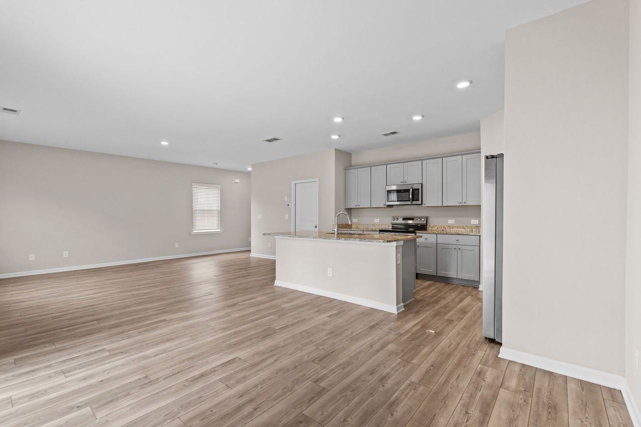 34 Blue River Ct - Photo 4 of 35