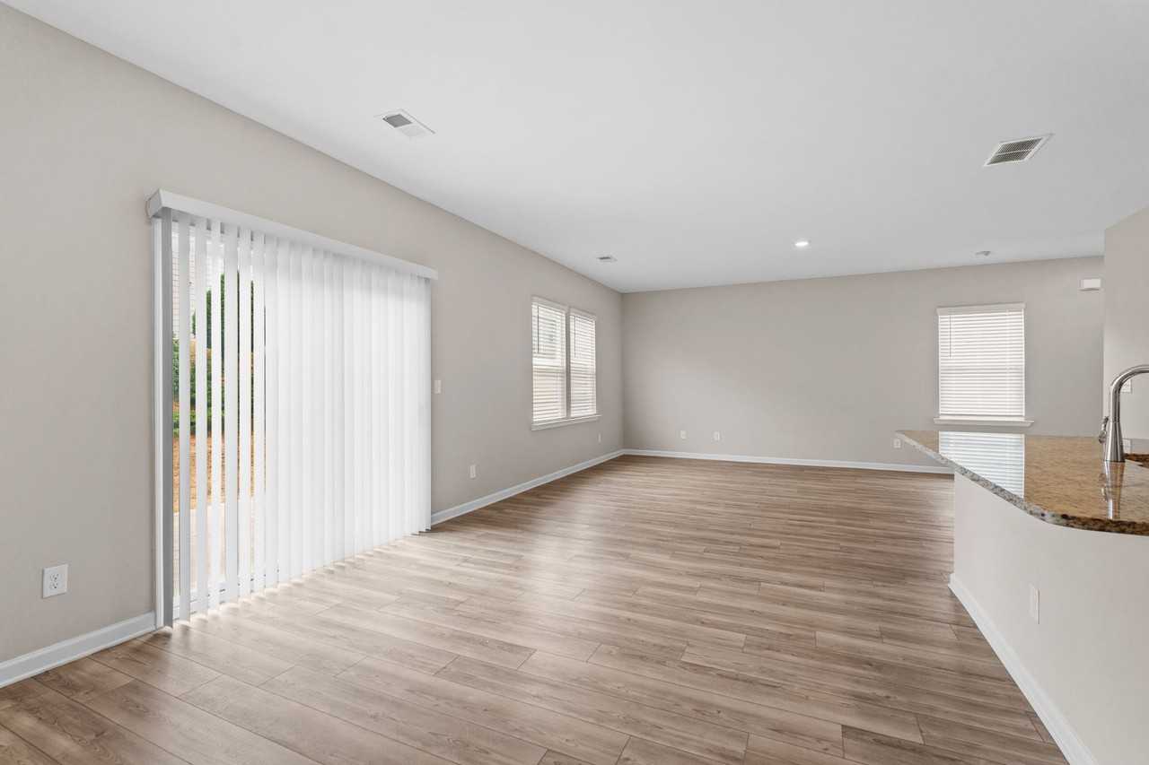 34 Blue River Ct - Photo 5 of 35