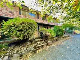 featured image of 1309 Northeast 24th Avenue