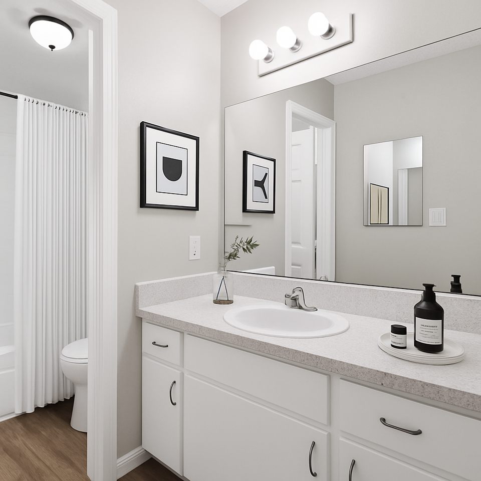 Pinewood - Photo 6 of 9