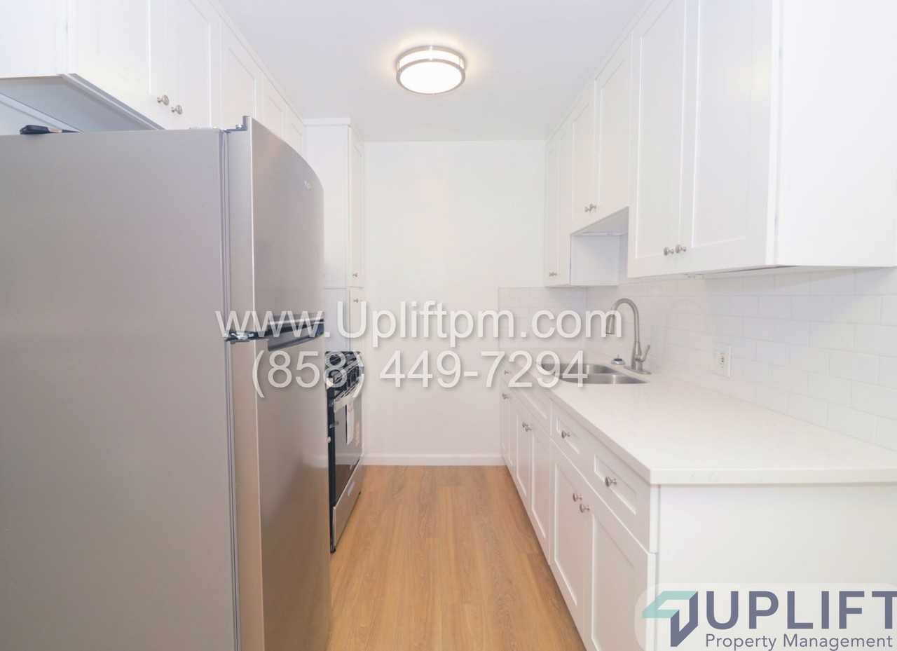 4369 Cleveland Ave - Photo 4 of 28