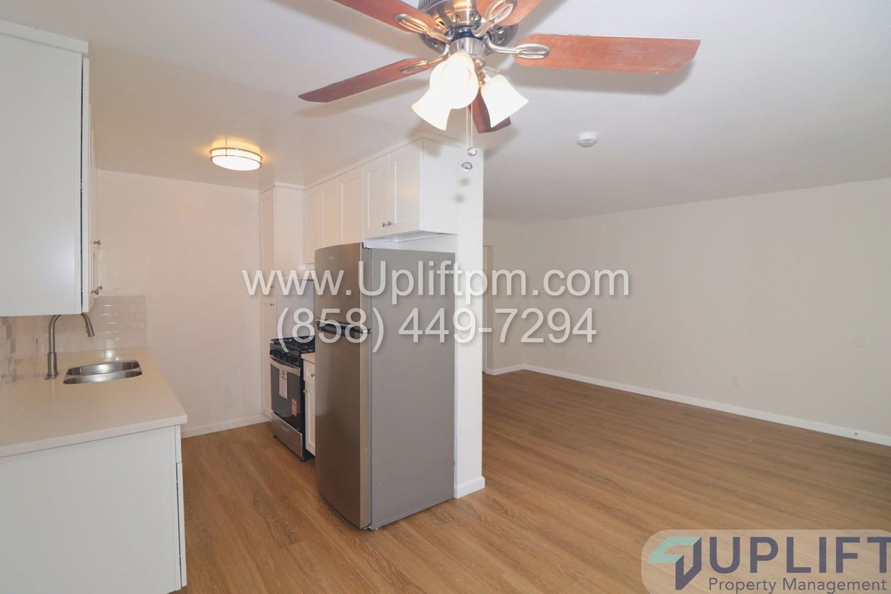 4369 Cleveland Ave - Photo 6 of 28