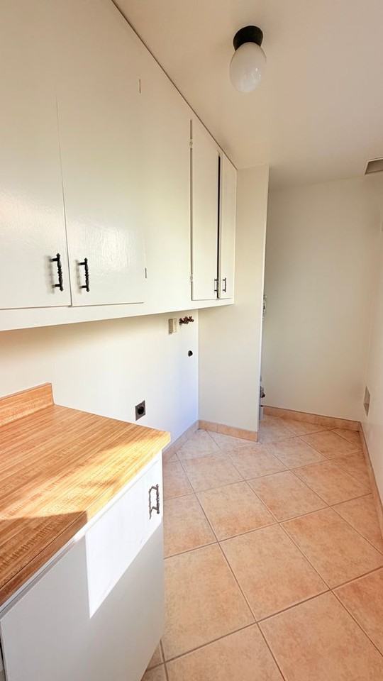 1092 Melrose Ave - Photo 7 of 25