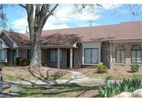 featured image of 923 Belmont Drive