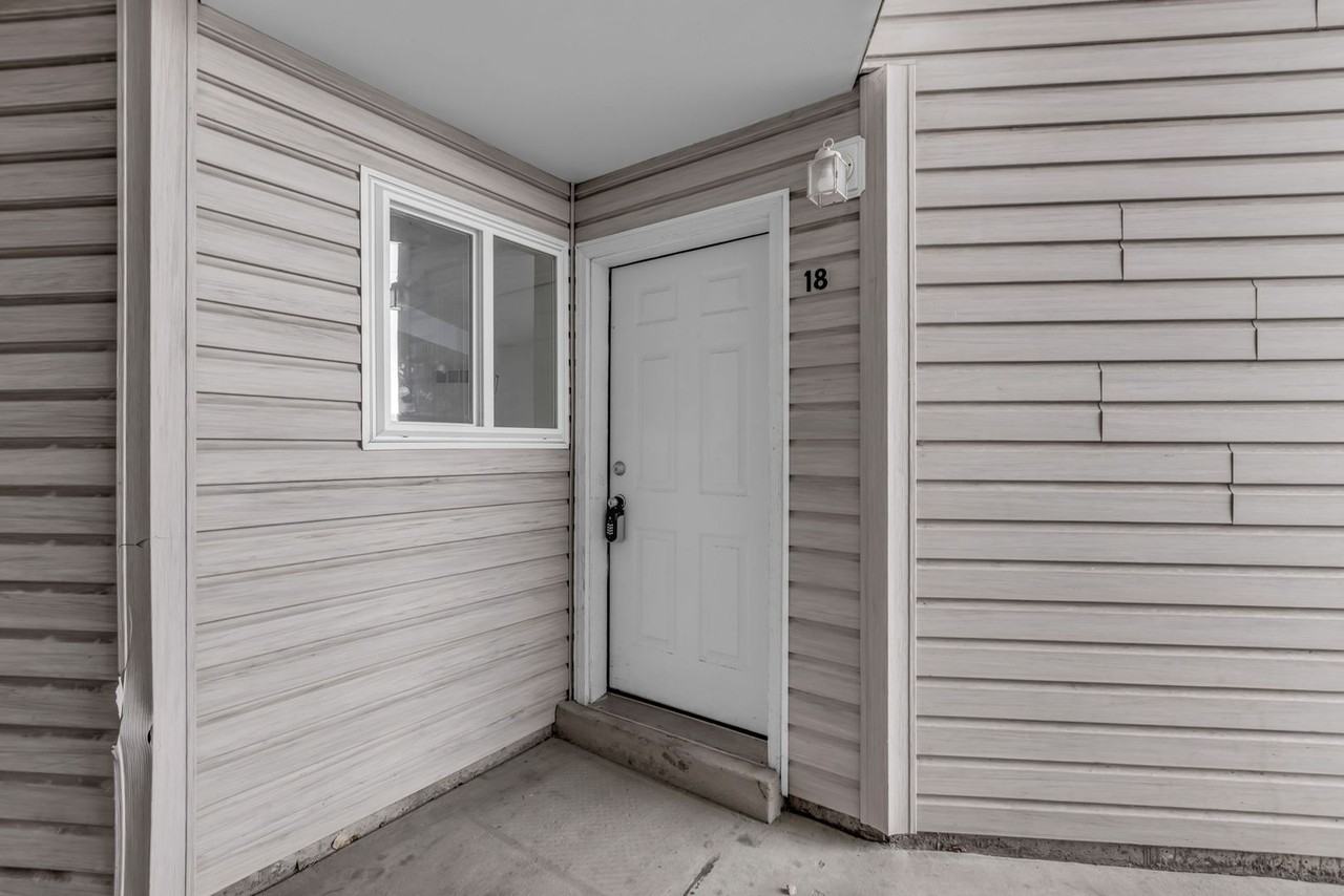 595 S Main St #18 - Photo 2 of 17