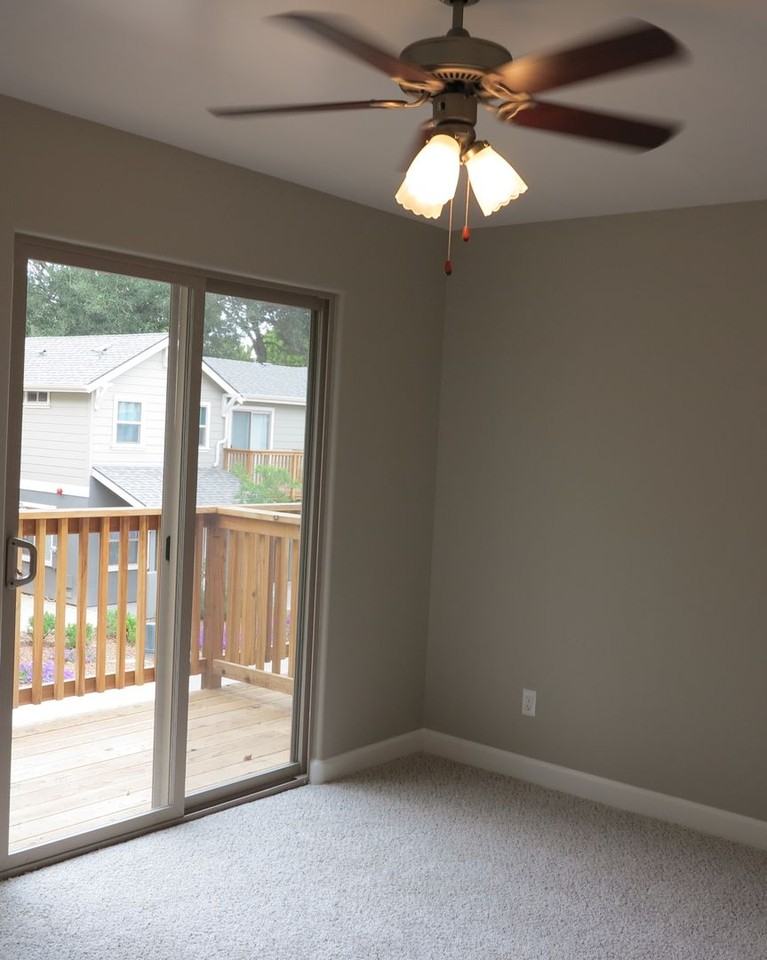 6597 Serra Ct - Photo 7 of 22