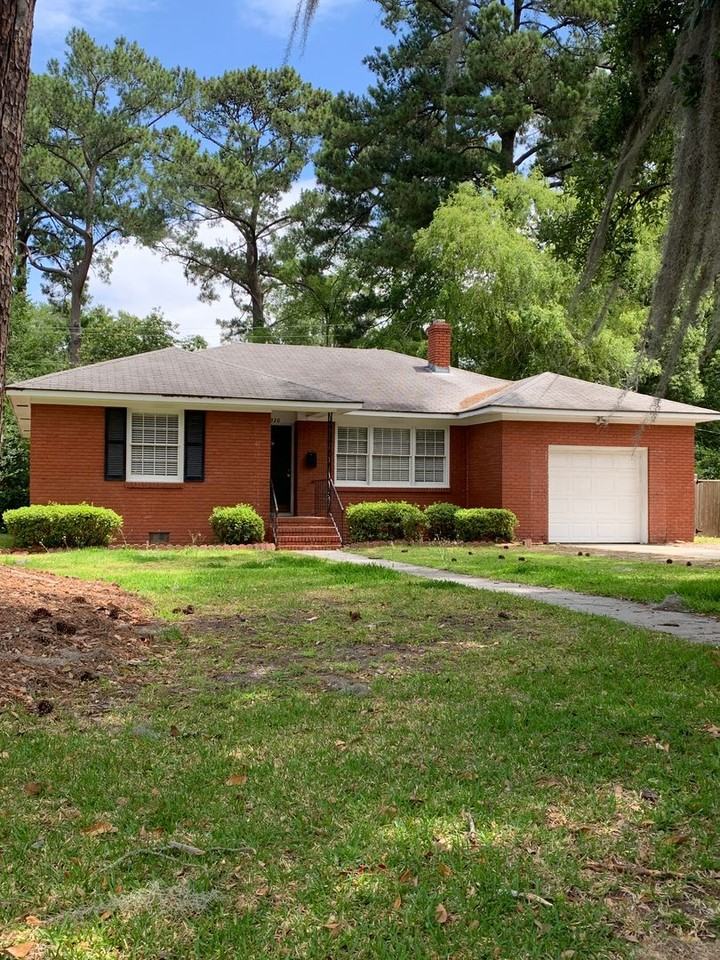 320 Kensington Drive