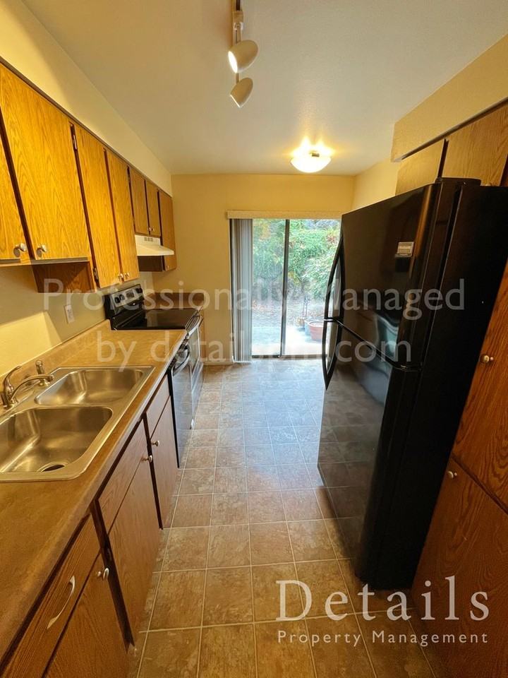 1755 W Sunn Fjord Ln #D51 - Photo 6 of 19