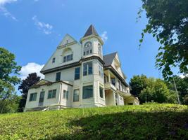 featured image of 900 Mcclellan Street