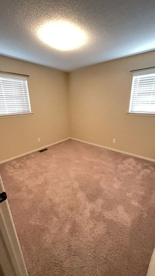 109 North Saddle Road - Photo 4 of 14