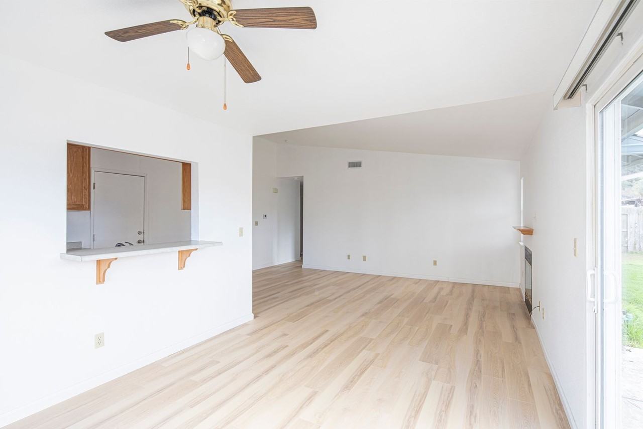 553 Foxen Lane - Photo 6 of 37