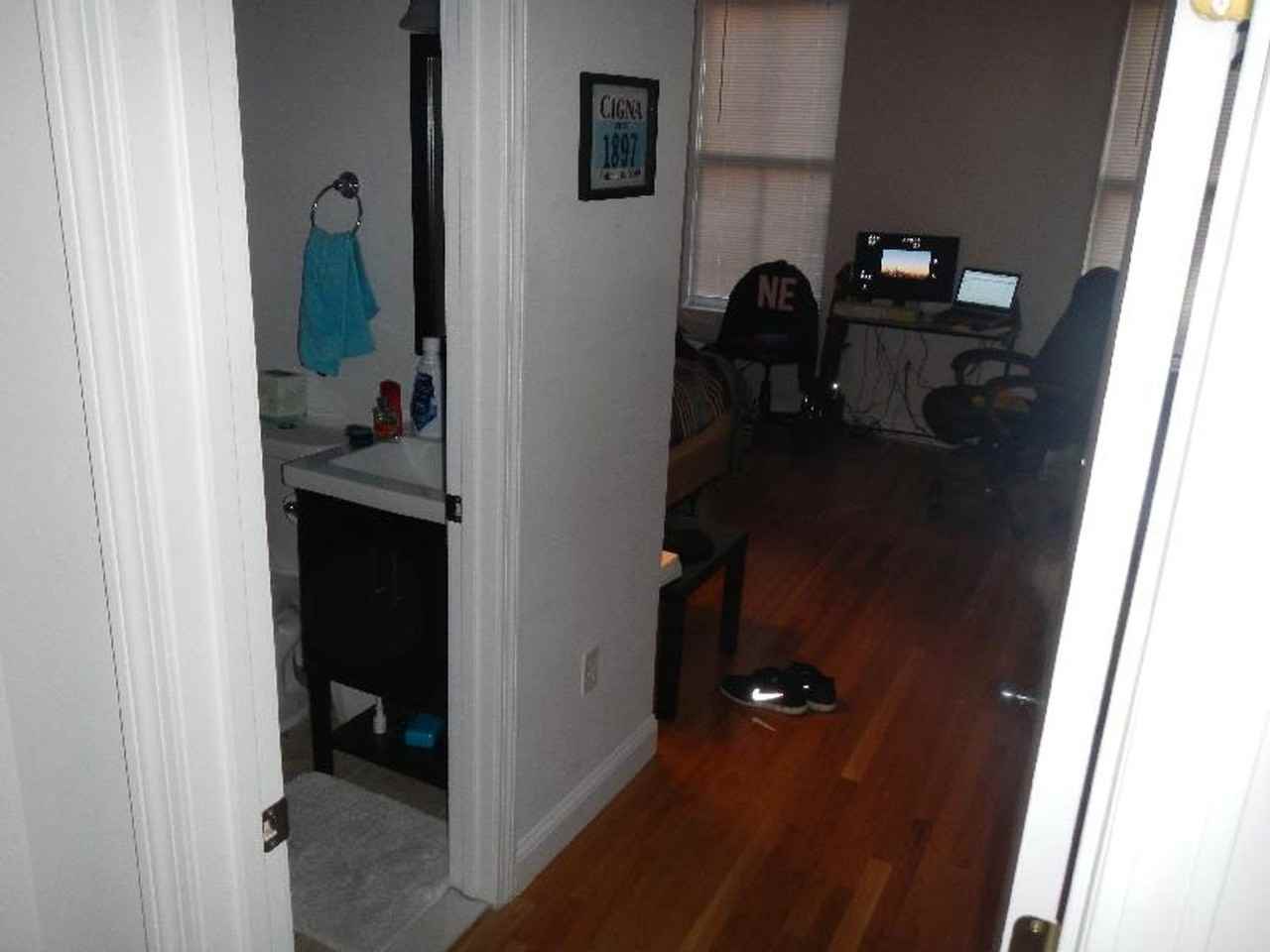 247 Boston Street - Photo 4 of 12