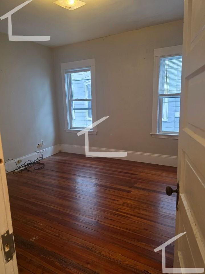 344 Faneuil Street - Photo 7 of 13