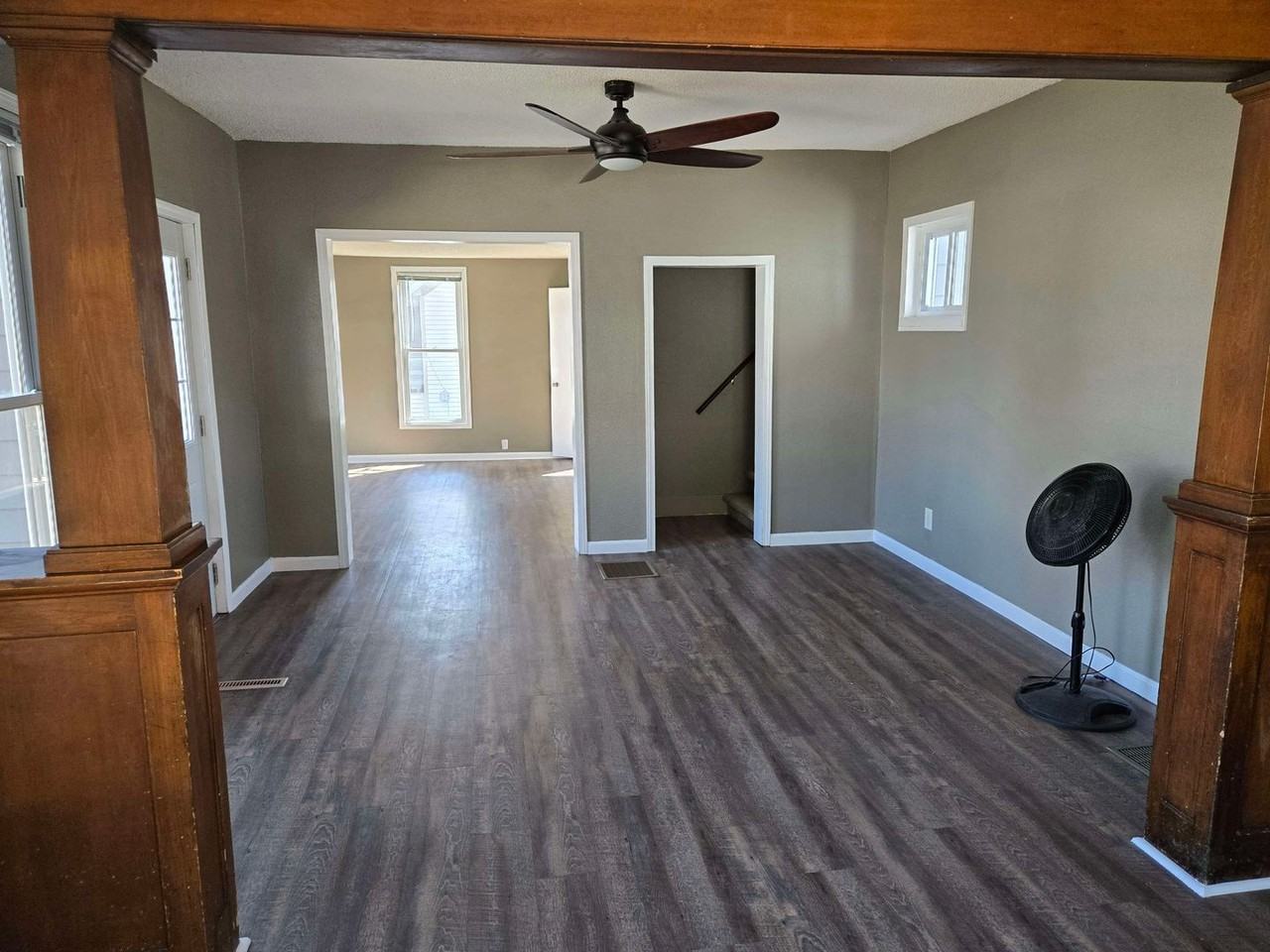 1211 Garfield Ave - Photo 2 of 19