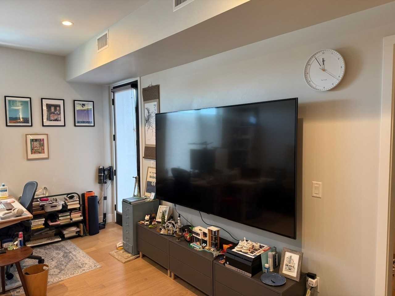 2718 Pine Street - Photo 4 of 23