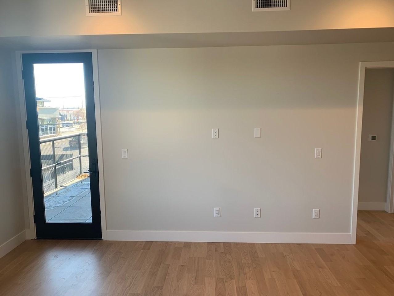 2718 Pine Street - Photo 5 of 23