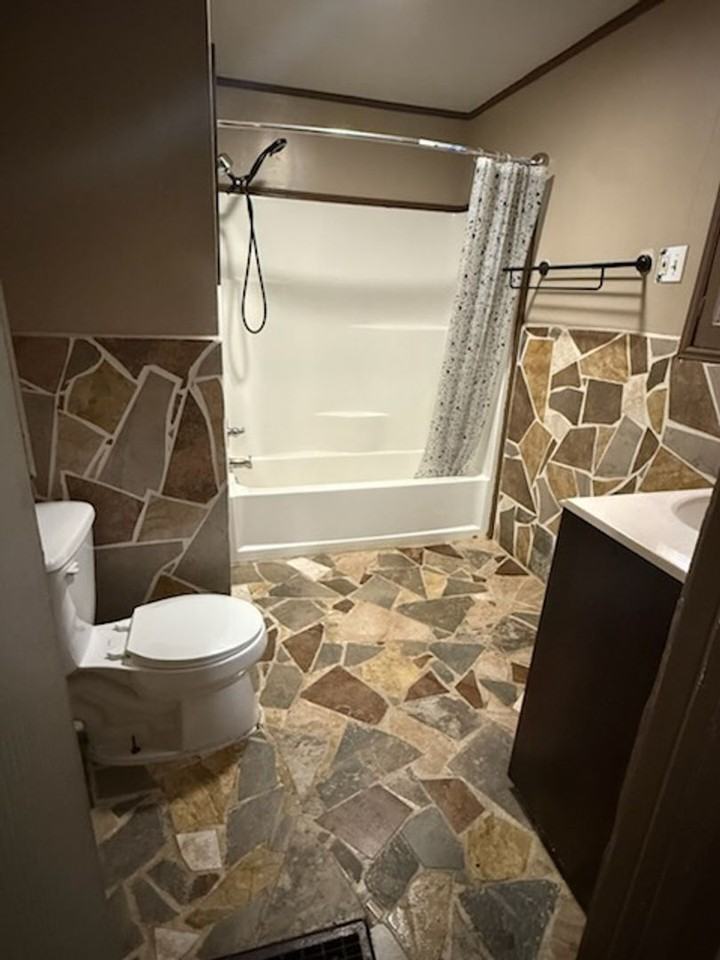 75 Mead St - Photo 6 of 8