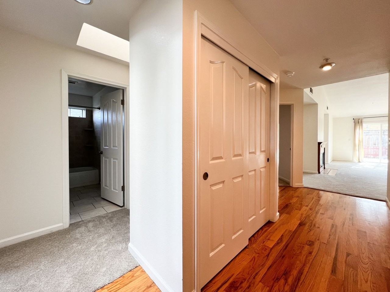 37 Sage Way - Photo 4 of 32