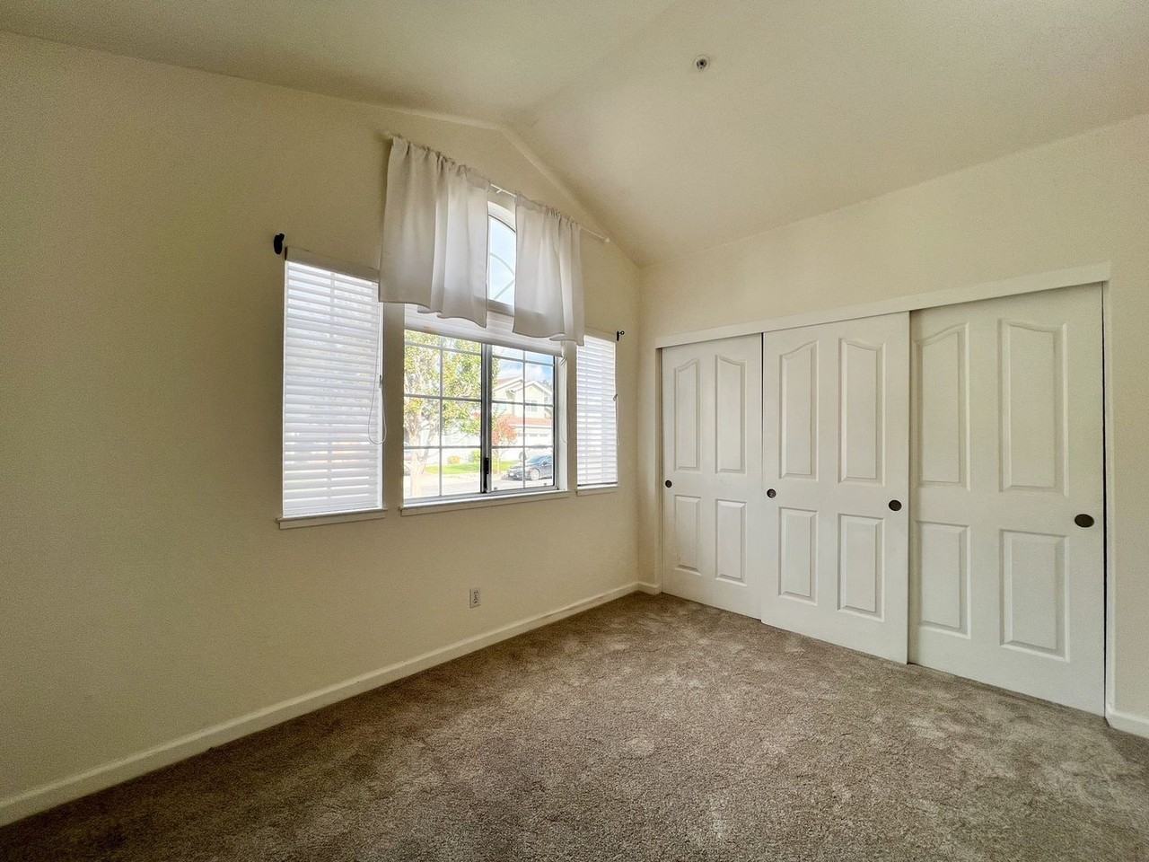 37 Sage Way - Photo 5 of 32