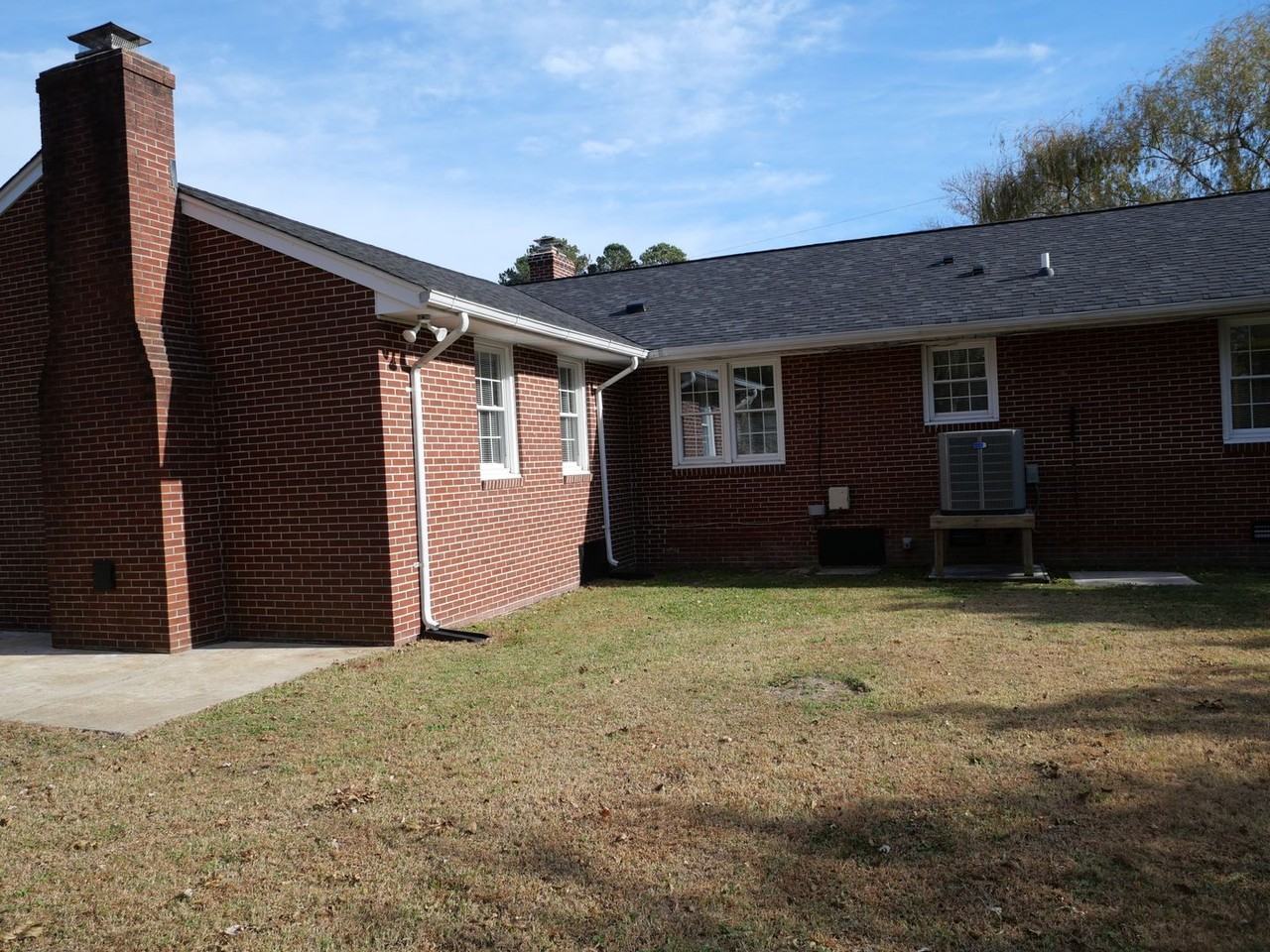 8 Terrace Drive - Photo 4 of 26