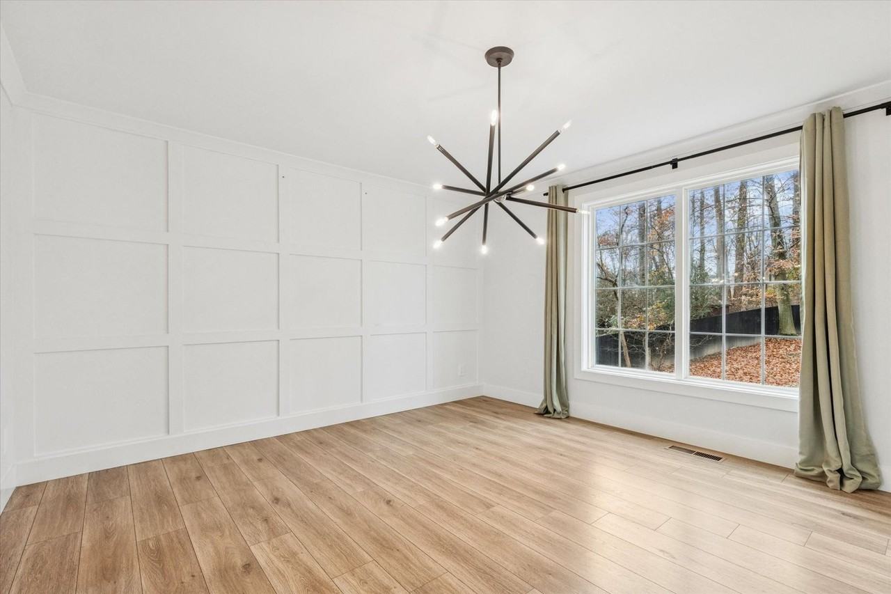 227 Autumn Drive - Photo 7 of 39