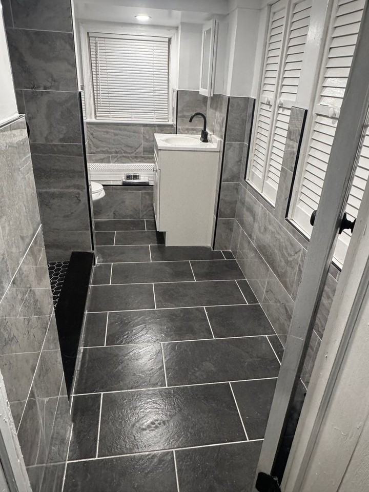 6508 Winchester Avenue - Photo 3 of 11