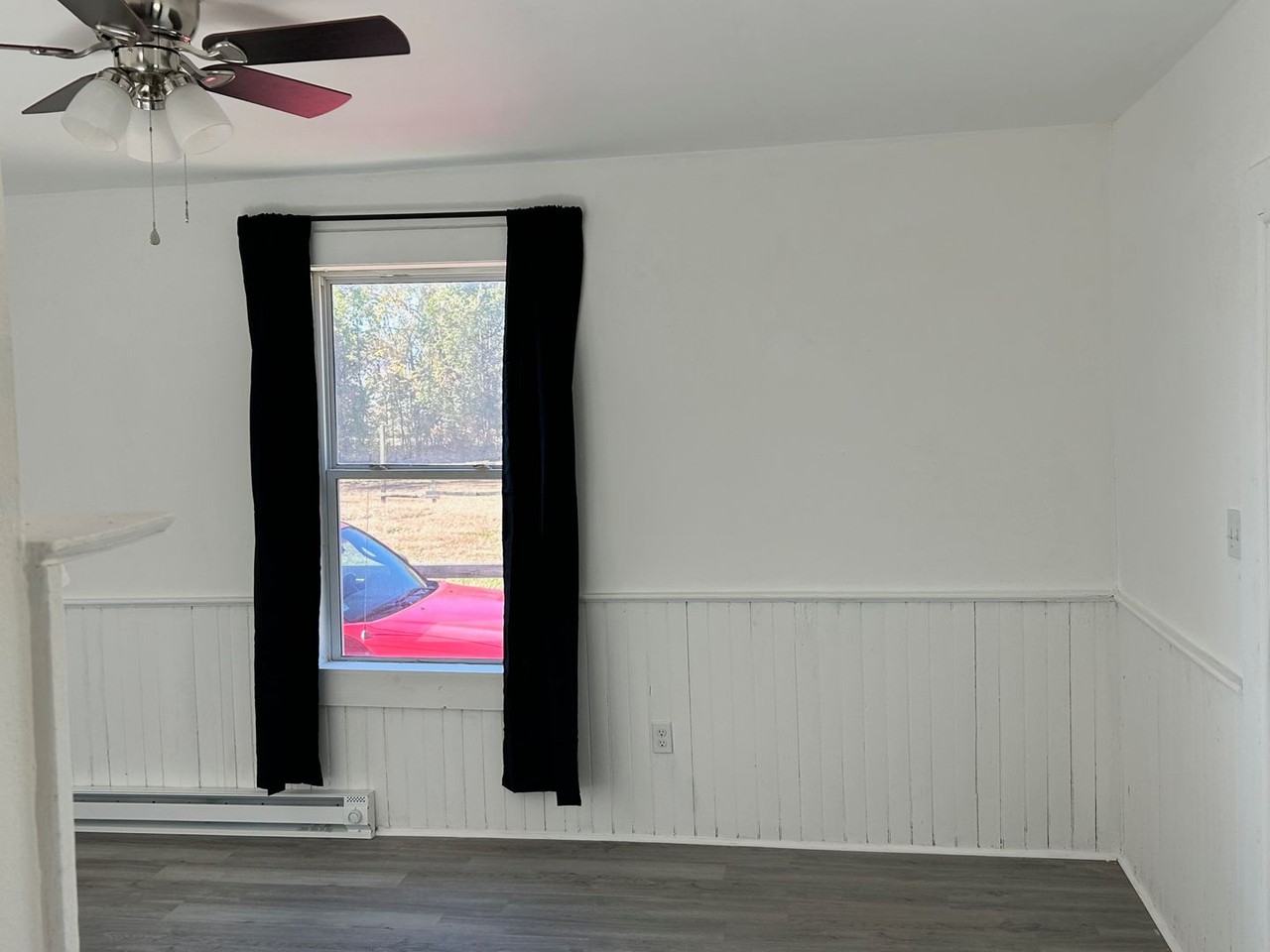 422 Adam St - Photo 5 of 12