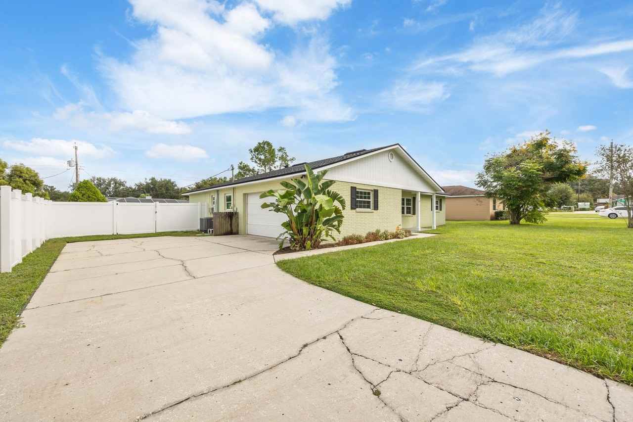 934 Point View Ln - Photo 2 of 31