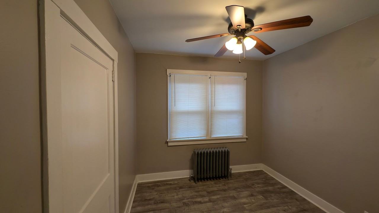 3863 Brighton Rd - Photo 6 of 14