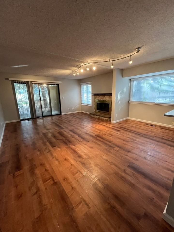 2315 Roundhouse Road