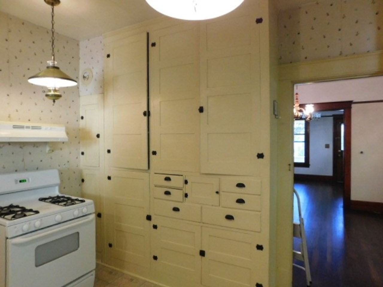 940 17th St Ne - Photo 3 of 17