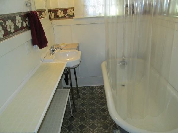 940 17th St Ne - Photo 6 of 17