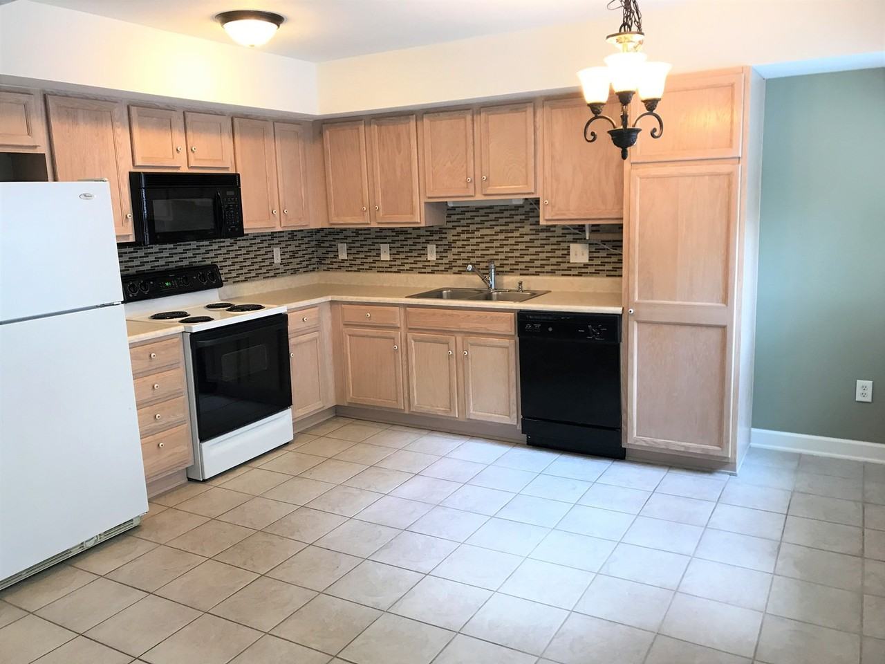 603 Olde Covington Way - Photo 4 of 10