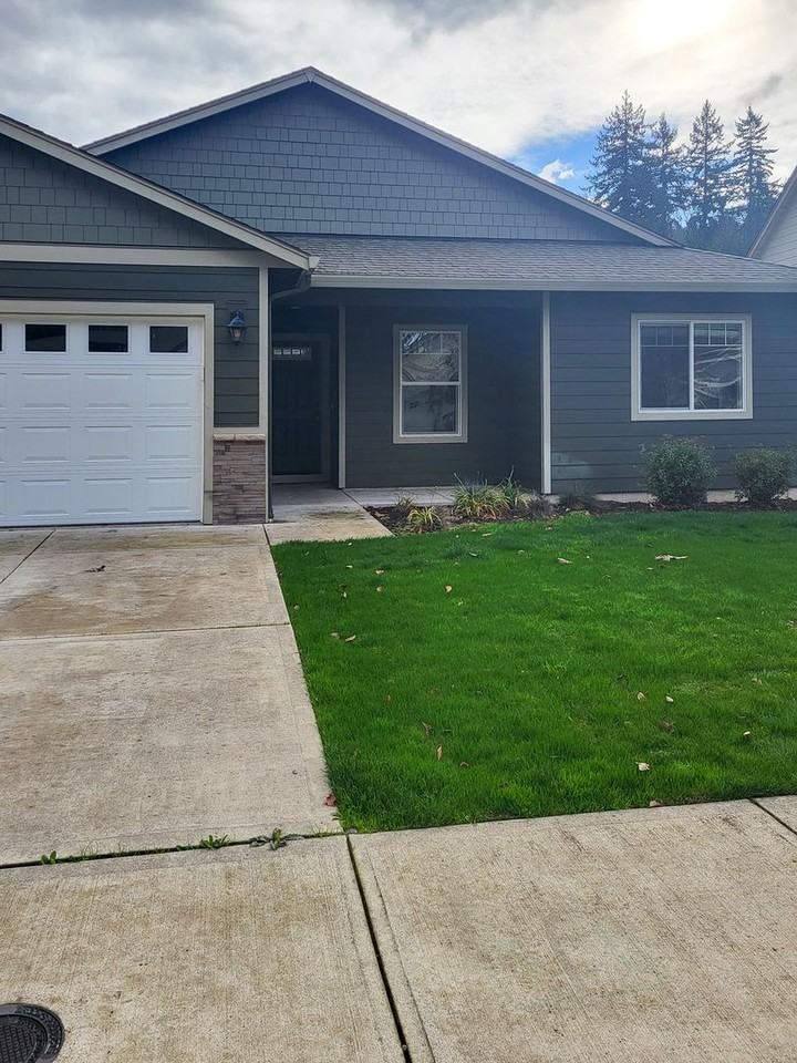 2504 Equestrian Loop South - Photo 2 of 26
