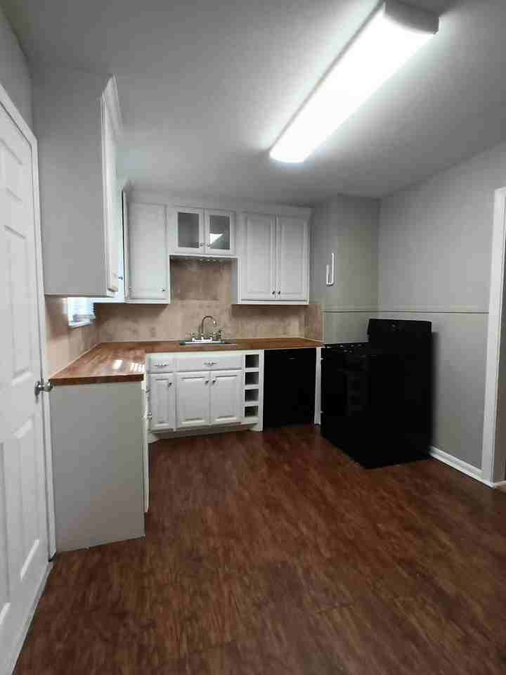 304 E Mid America Blvd - Photo 5 of 28