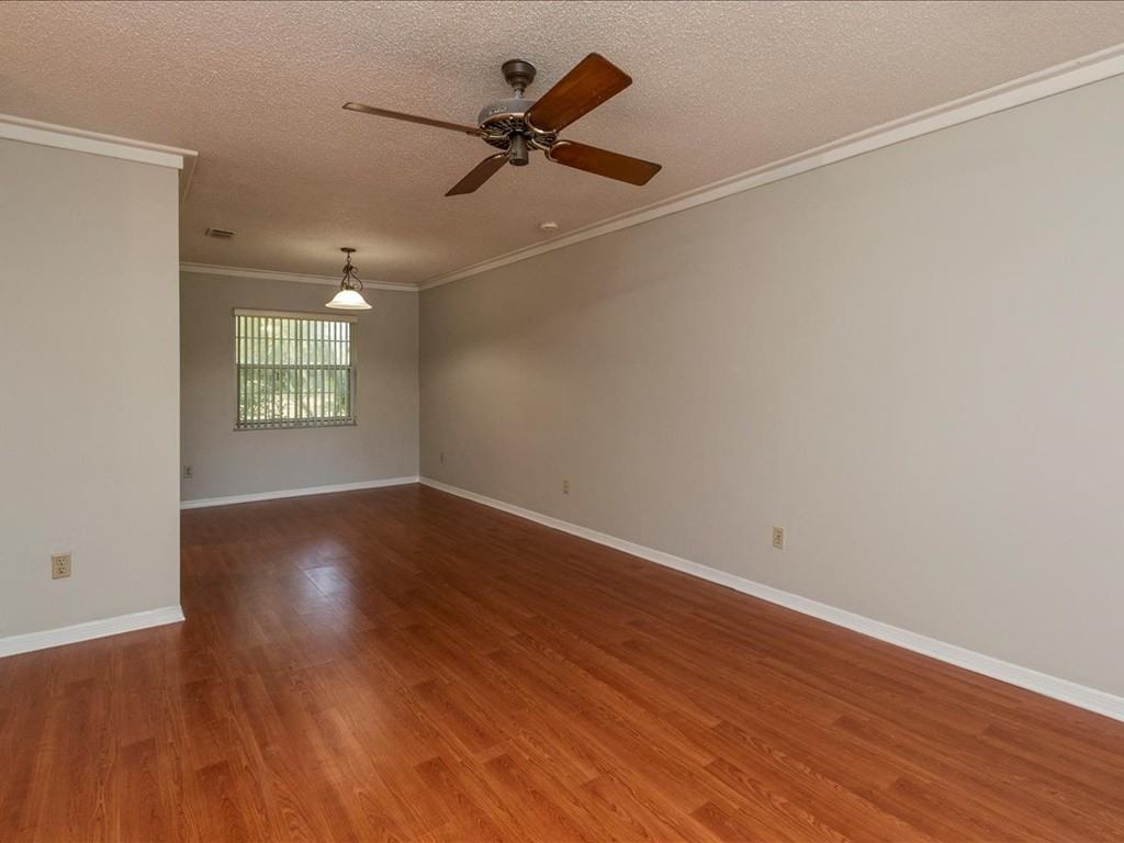 528 E Highland St - Photo 4 of 25