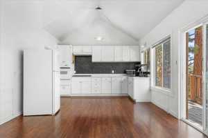 featured image of 212 Beaver Street