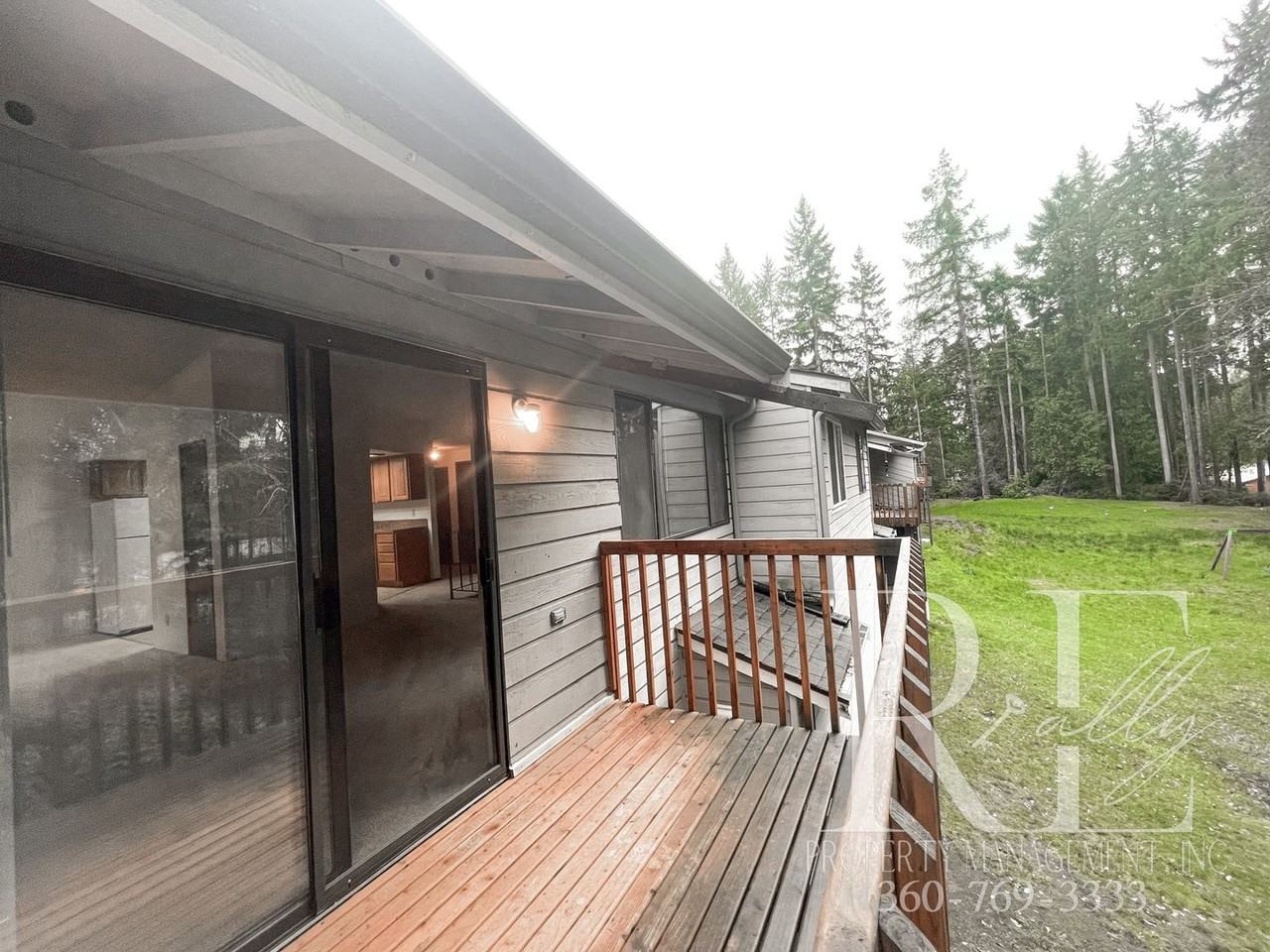 9194 Shadowcrest Ln Nw - Photo 6 of 17