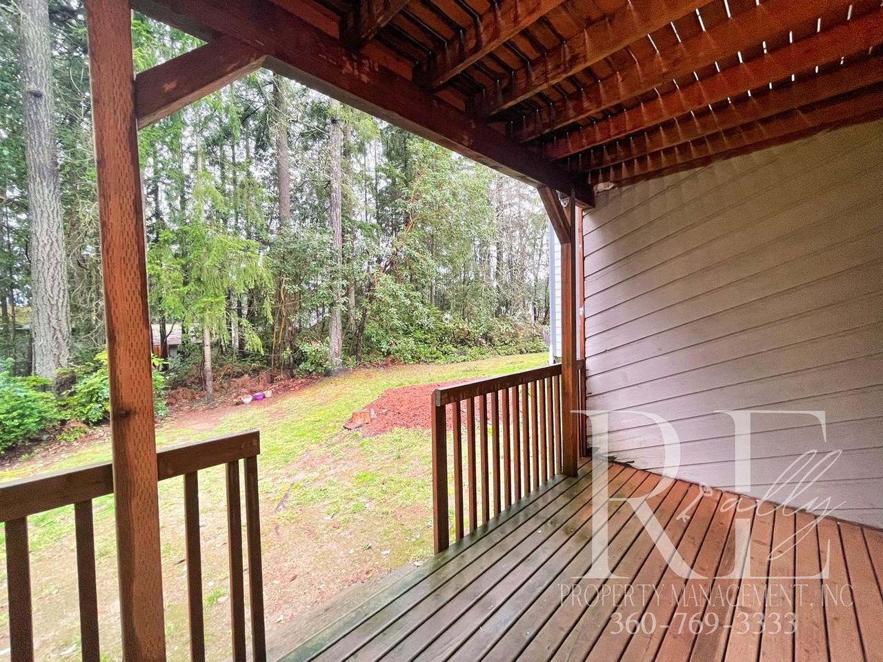 9194 Shadowcrest Ln Nw - Photo 7 of 17