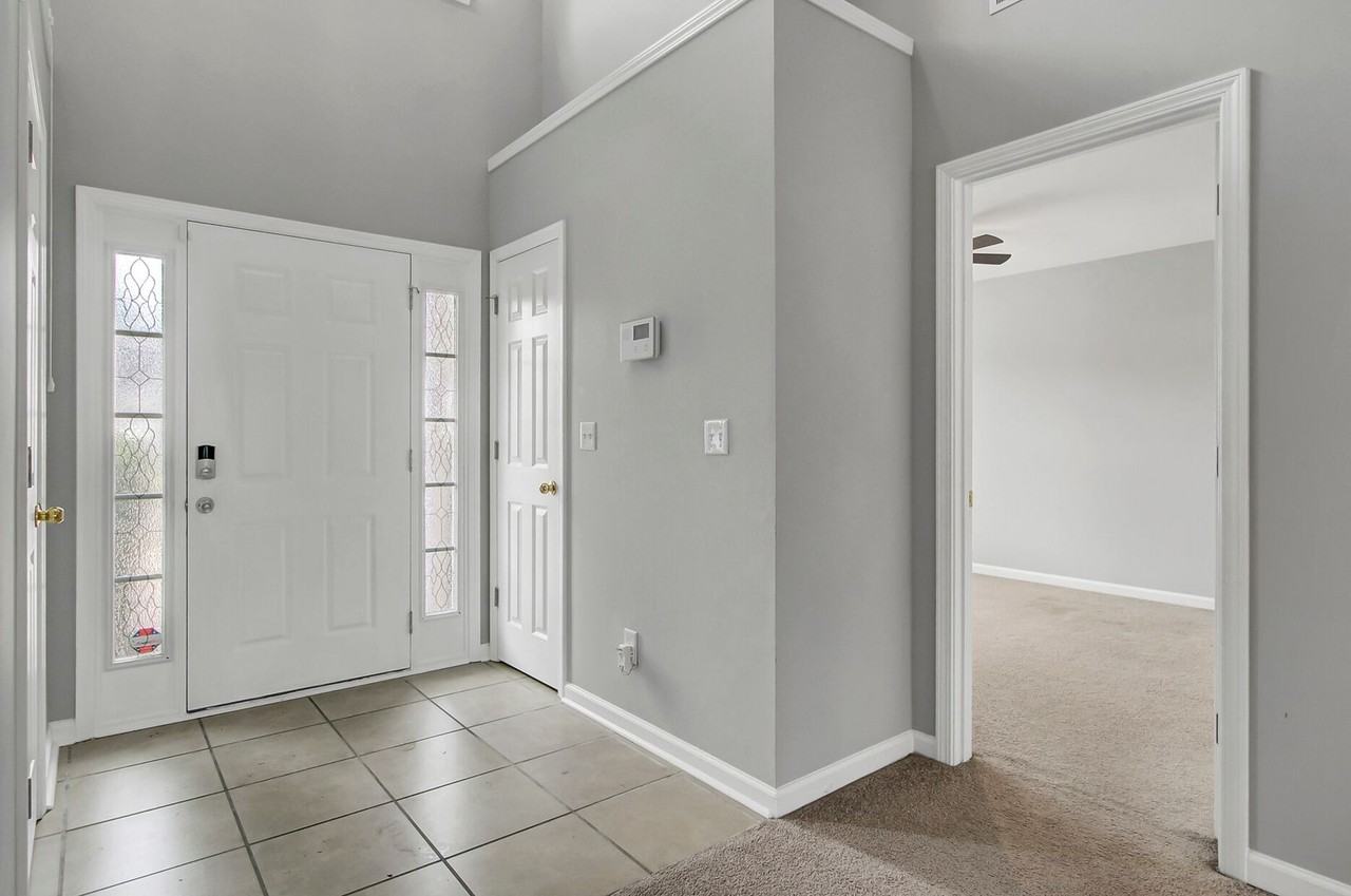 9160 Maple Grove Dr - Photo 2 of 41