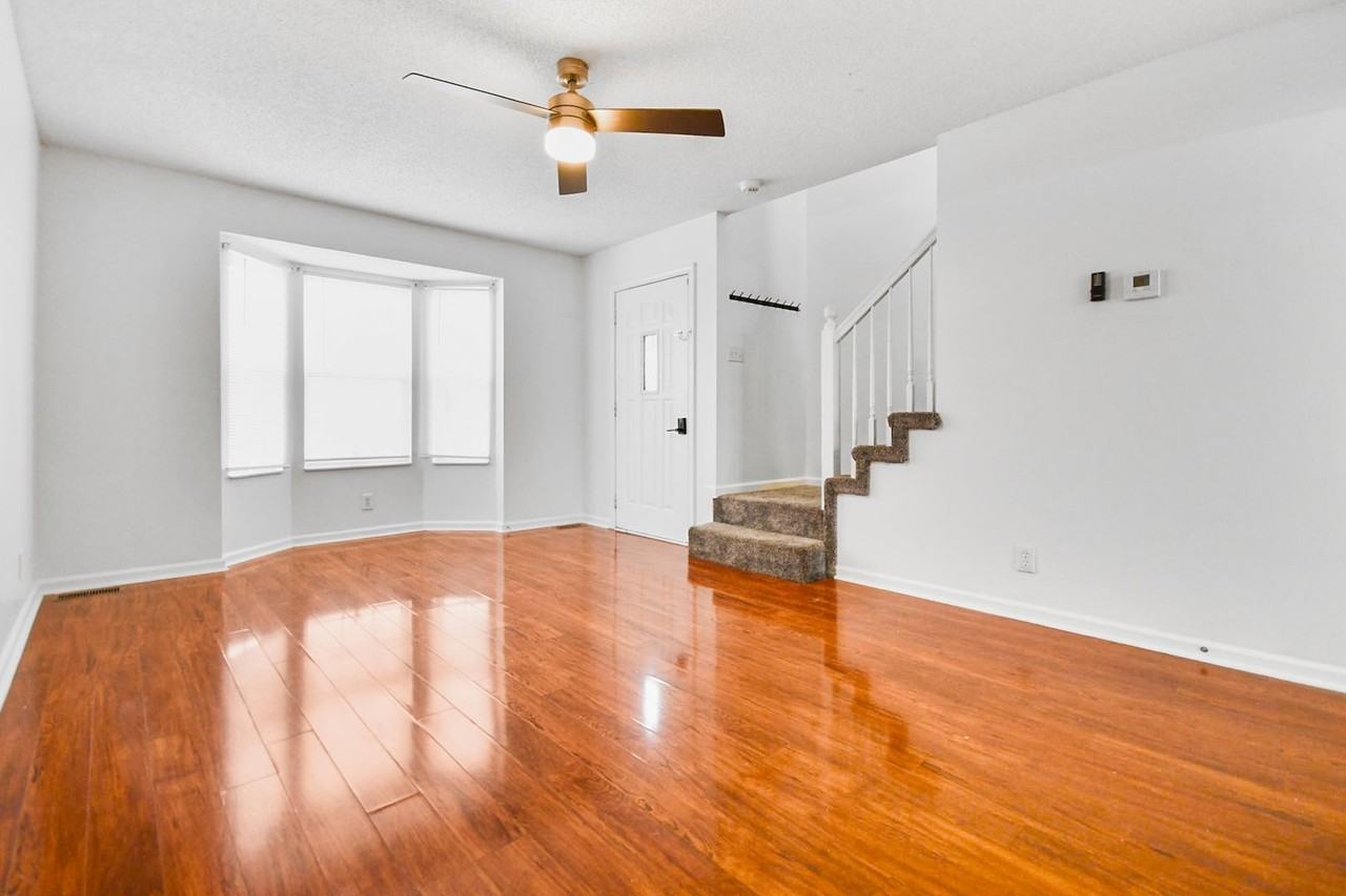 3456 Kingfisher Drive - Photo 3 of 17