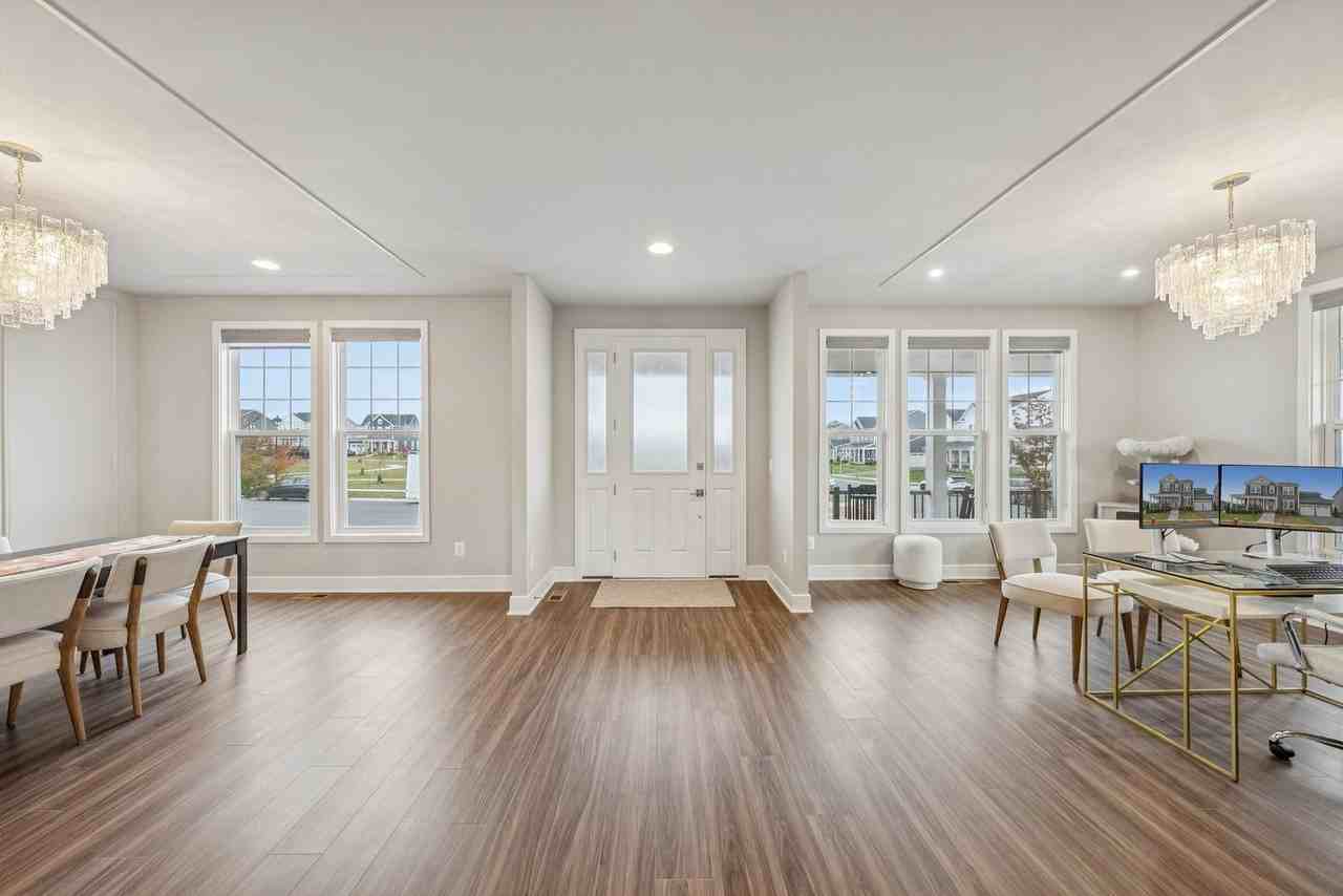 101 Milvian Way - Photo 5 of 50