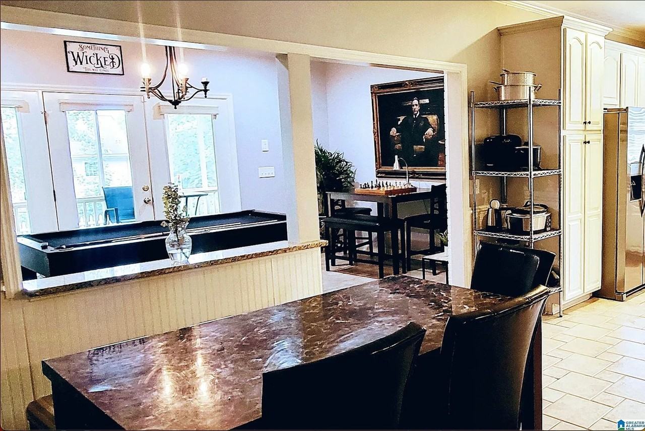 1673 South Camden Court - Photo 3 of 17